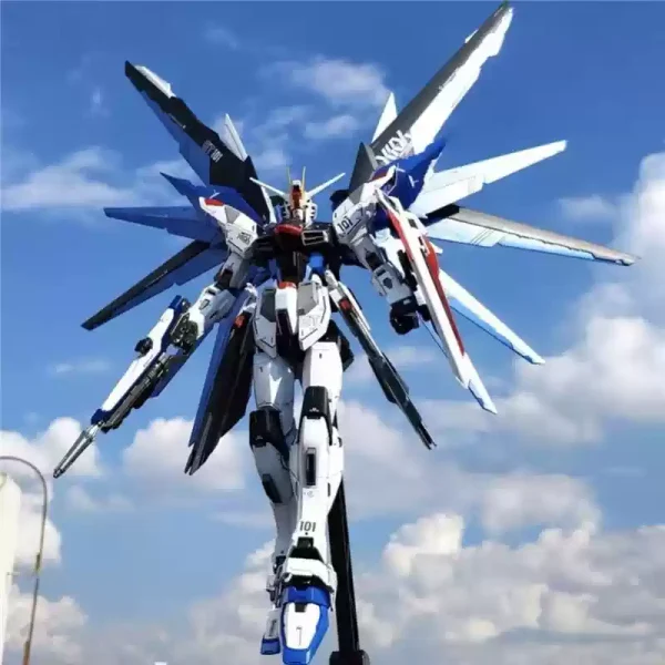 Daban-MG-Gundam-Model-Kits:-Strike-Freedom-Unicorn-&-Destiny-with-Wing-Effects-Buildable-Mecha-Collectibles-for-Adults